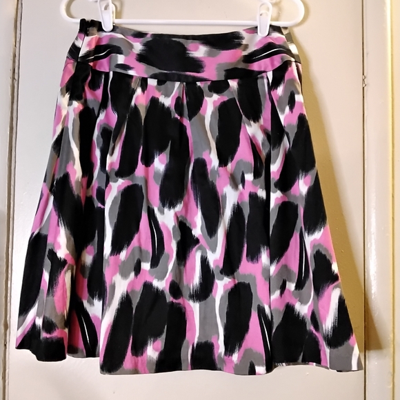 Pink  Black White A-Line Skirt Abstract Size 4 - Picture 1 of 7